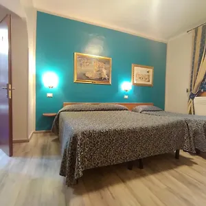 Otel Santa Croce