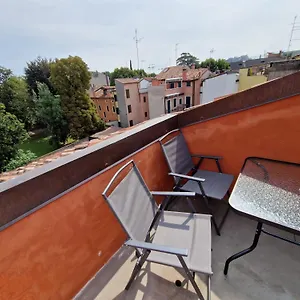 https://soffitta-piccolo-tesoro.hotelinveneto.com